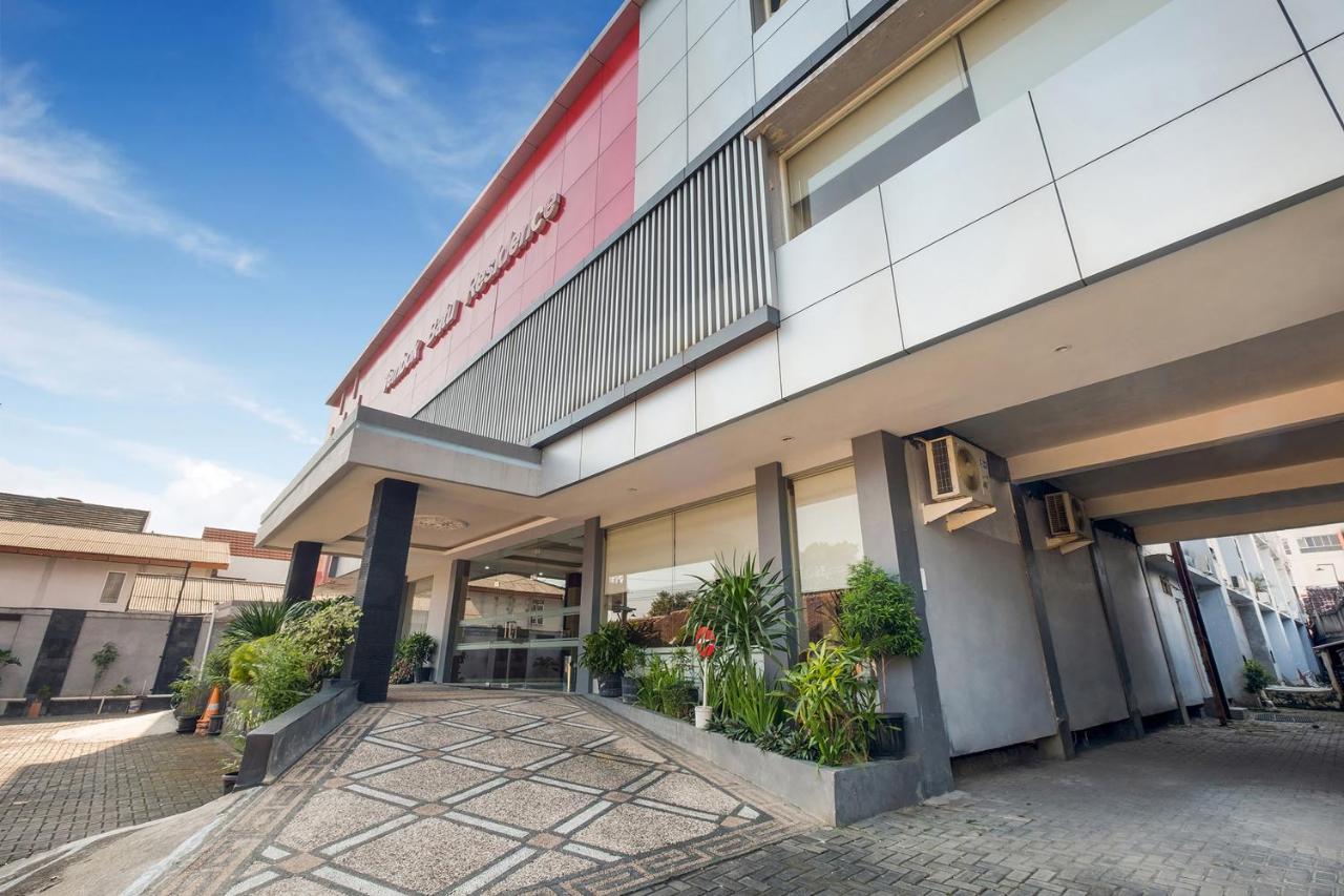 Oyo Flagship 3726 Tembok Batu Residence Tugu Buitenkant foto